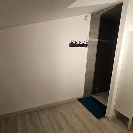 4 Personnes Proche D'arras Apartman *